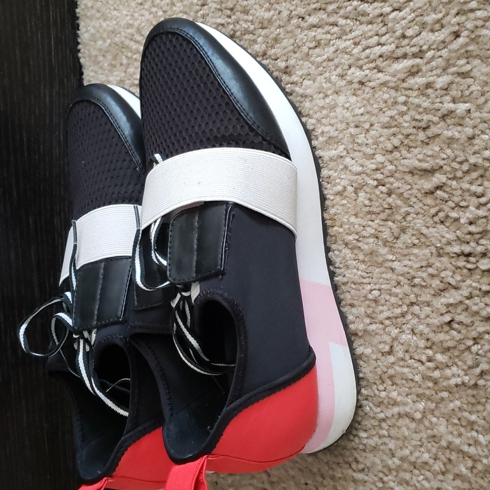Steve Madden Sneakers